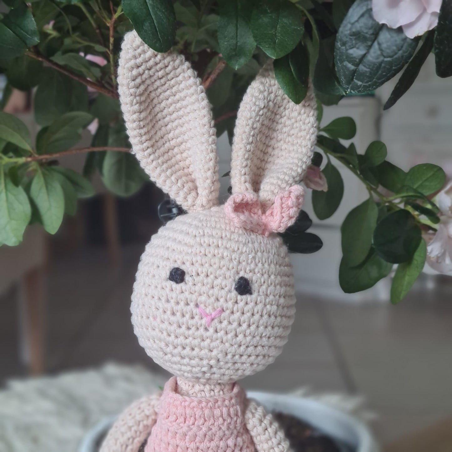 Handgemachter gestrickter Plüschtier Häschen "Luna"